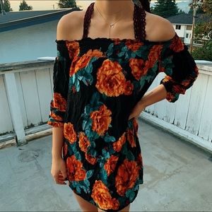 THE HANGER off the shoulder floral dress